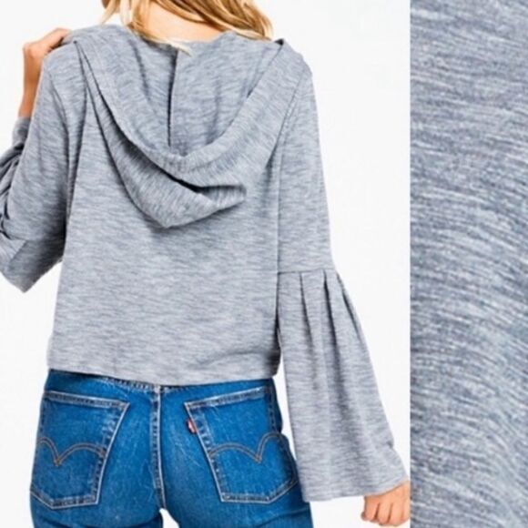 Cropped Hooded Knit Top - Picture 7 of 13